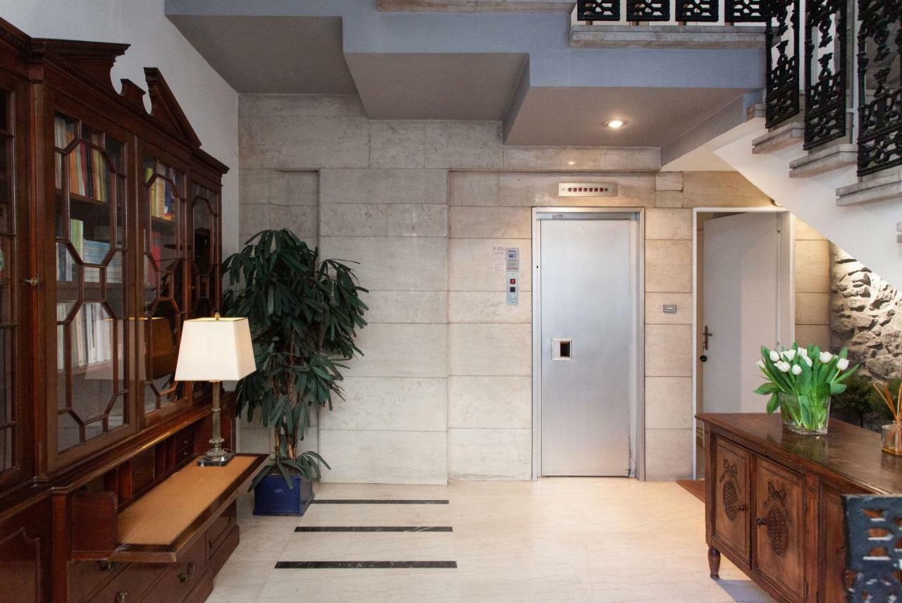 Homz Studios Neapolis Athena Bagian luar foto